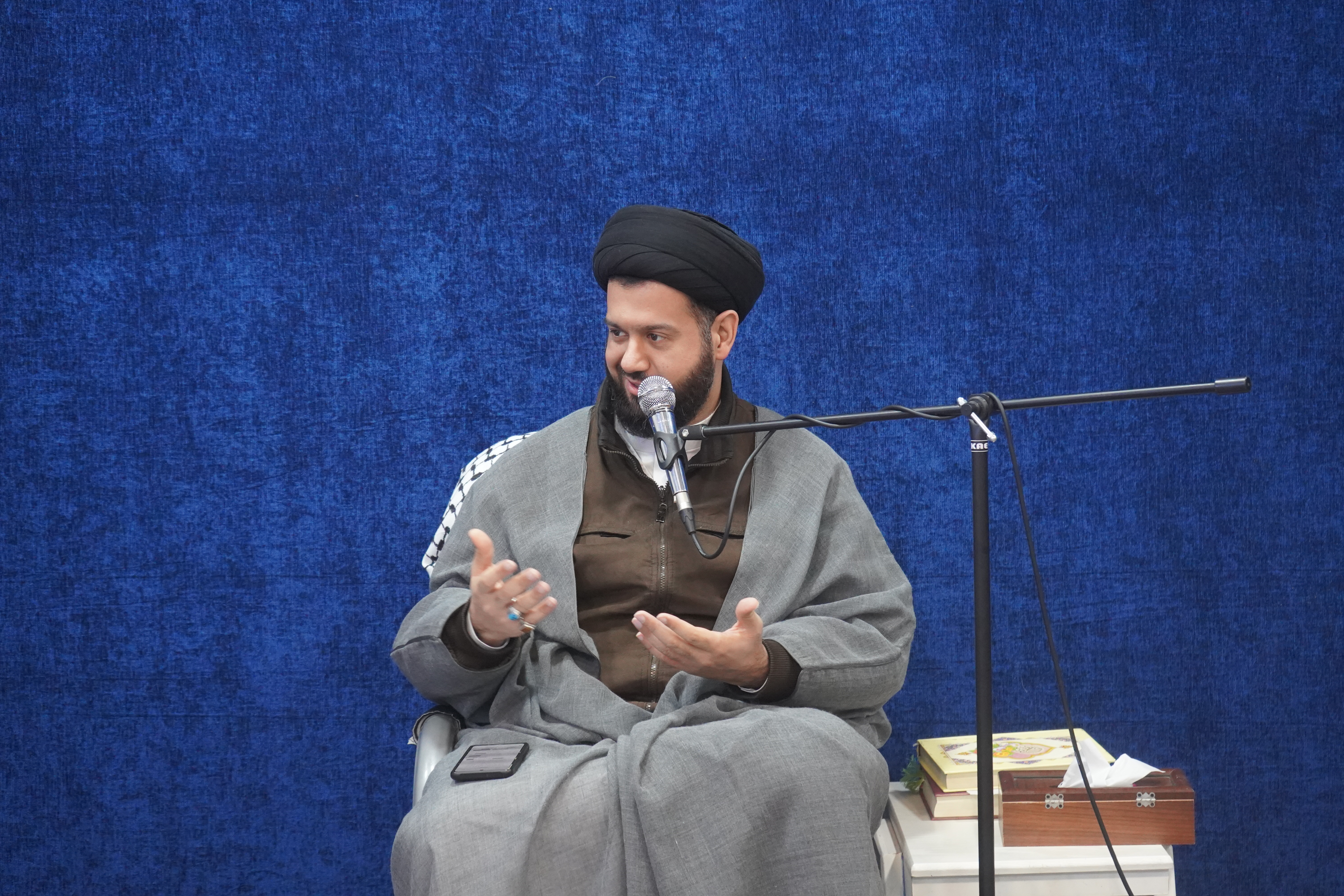 محاضرة للسيد محمد الهاشمي حفظه الله.